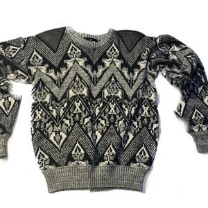 Black and white vintage 80s sweater